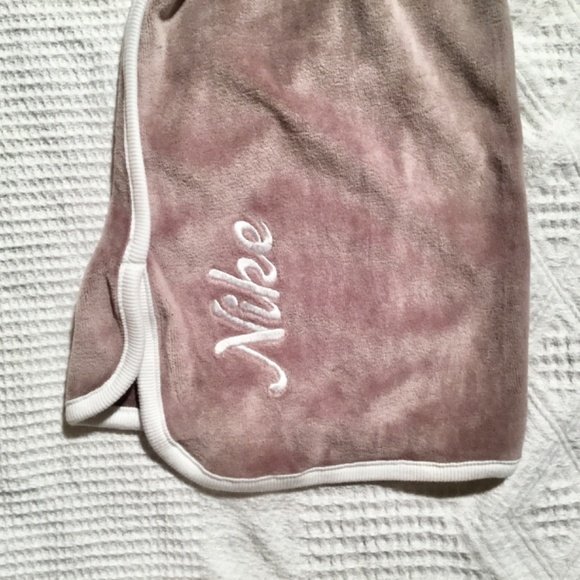 NWT Girls Size S Nike Soft Velour Like Pants $34 NEW! - Picture 5 of 5